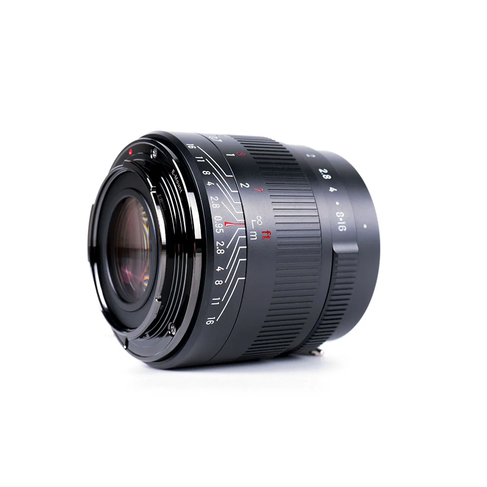 MF 35mm f/0.95 APS-C lens for E/M43/FX/Z/EOS-R/EOS-M - Image 3